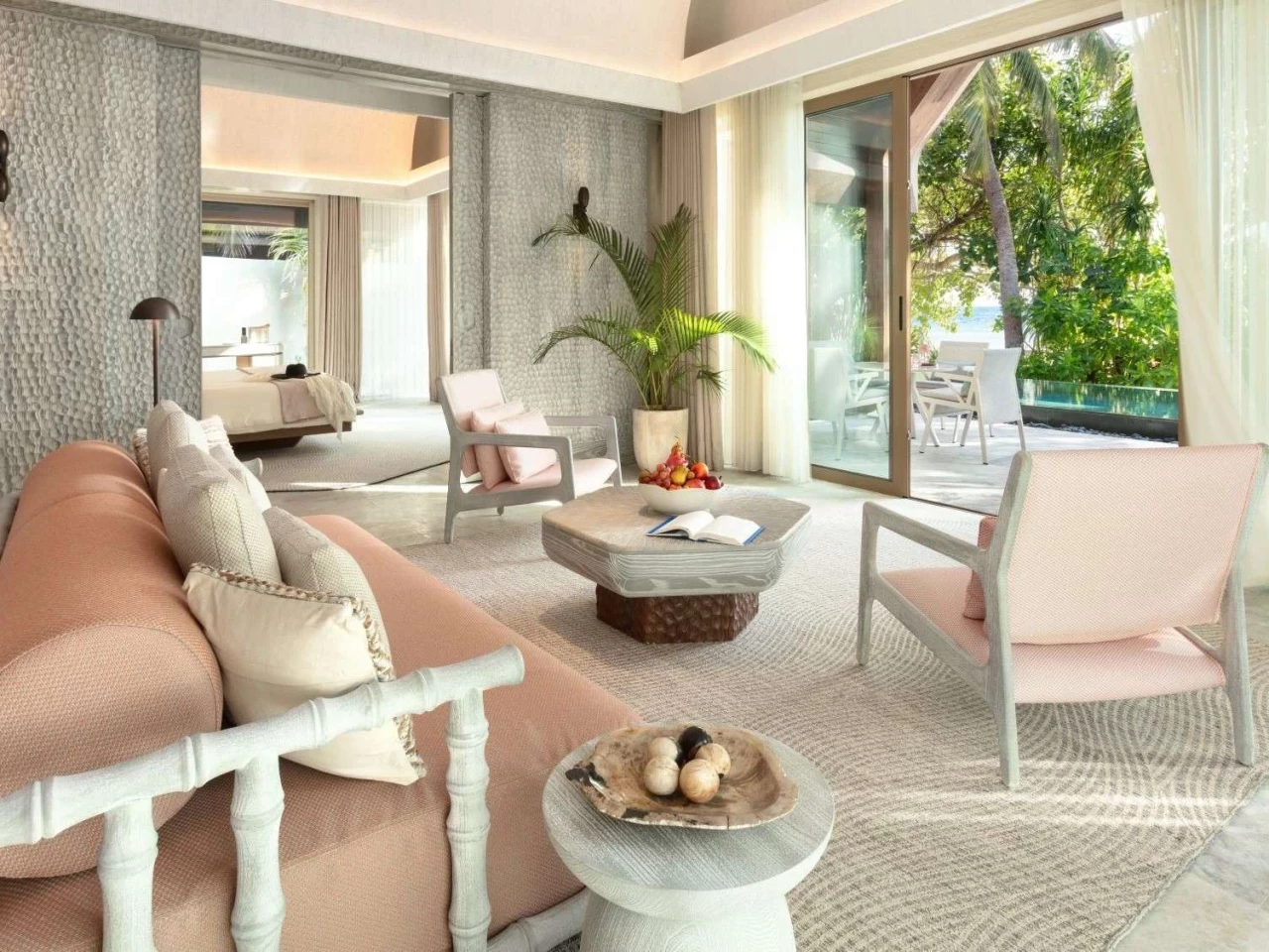 FOUR BEDROOM BEACH RESIDENCE WITH TWO POOLS